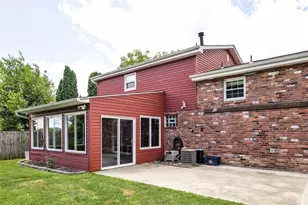 668 Edward Dr, Carnegie, PA 15106 - Photo 33