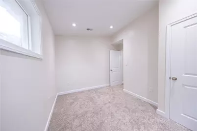 1165 Kings Ln, Coraopolis, PA 15108 - Photo 25