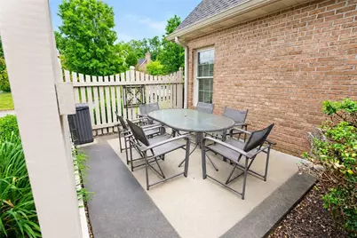 110 Evergreen Dr, Peters Township, PA 15317 - Photo 3