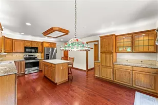 100 Aragon Pl, Union Township, PA 15332 - Photo 11