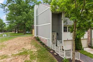 2909 Big Meadow Ct, South Fayette, PA 15017 - Photo 3