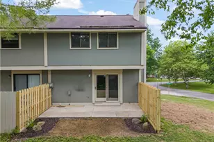 2909 Big Meadow Ct, South Fayette, PA 15017 - Photo 7