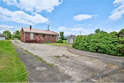 211 E South St, Carmichaels-Cumberland, PA 15320 - Photo 21