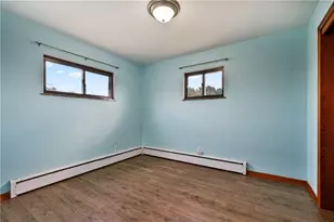 211 E South St, Carmichaels-Cumberland, PA 15320 - Photo 9