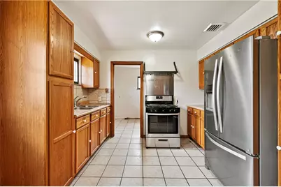 211 E South St, Carmichaels-Cumberland, PA 15320 - Photo 13