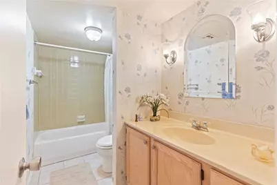 2120 Greentree #408E, Scott Township, PA 15220 - Photo 19
