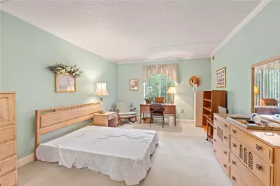 2120 Greentree #408E, Scott Township, PA 15220 - Photo 15