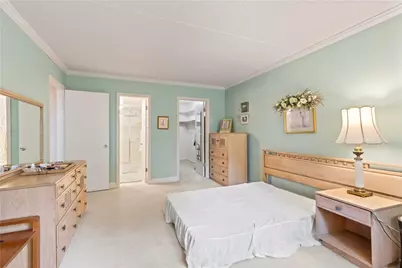 2120 Greentree #408E, Scott Township, PA 15220 - Photo 23