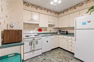 2120 Greentree, Scott Township, PA 15220 - Photo 9