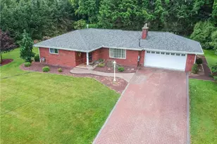 119 Beacon Rd, Penn Township, PA 16053 - Photo 3