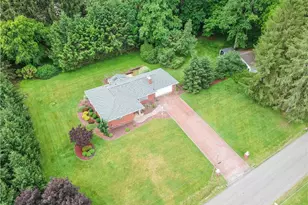 119 Beacon Rd, Penn Township, PA 16053 - Photo 3