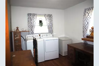 309 Beechwood Ave, Farrell, PA 16121 - Photo 9