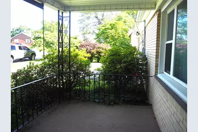 309 Beechwood Ave, Farrell, PA 16121 - Photo 23