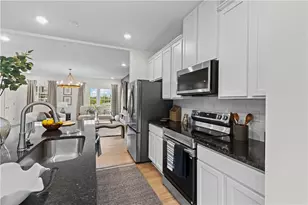 1606 Canterbury, Imperial, PA 15126 - Photo 9