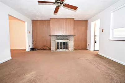 2105 Ridge Rd, Elizabeth Twp/Boro, PA 15135 - Photo 3