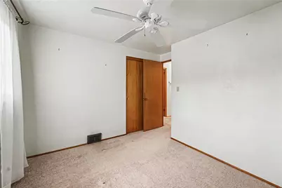104 Longmount Dr, Ross Twp, PA 15214 - Photo 17