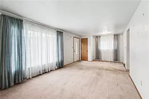 104 Longmount Dr, Ross Twp, PA 15214 - Photo 7