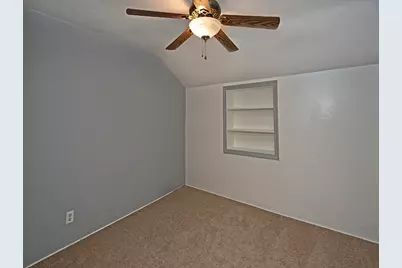852 Middle, Baldwin Twp, PA 15234 - Photo 13