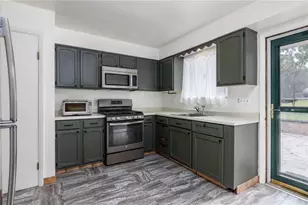 810 Summerlea Ave, Washington, PA 15301 - Photo 7
