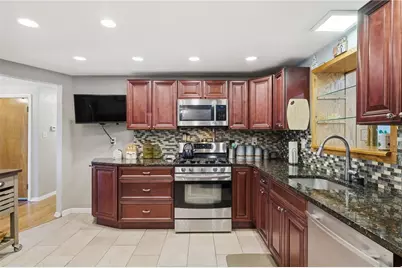 402 Glenrock Dr, Bethel Park, PA 15102 - Photo 13
