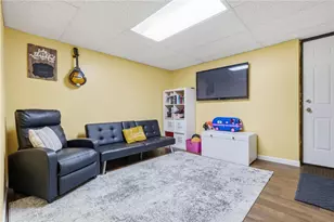 800 Hillaire Dr, Pittsburgh, PA 15243 - Photo 27