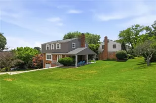 800 Hillaire Dr, Pittsburgh, PA 15243 - Photo 35