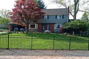 203 Glenfield Dr, Pittsburgh, PA 15235 - Photo 3