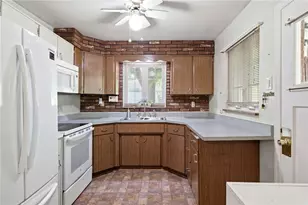 402 Park Rd, Midway, PA 15060 - Photo 13
