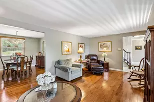 1140 Grouse Run Rd, Bethel Park, PA 15102 - Photo 9