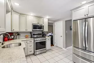 1140 Grouse Run Rd, Bethel Park, PA 15102 - Photo 15