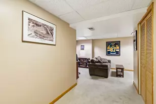 1140 Grouse Run Rd, Bethel Park, PA 15102 - Photo 35