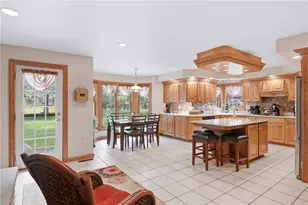 982 Lexington Dr, Hermitage, PA 16148 - Photo 15