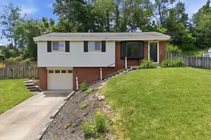 722 Redstone Dr, Pittsburgh, PA 15101 - Photo 1
