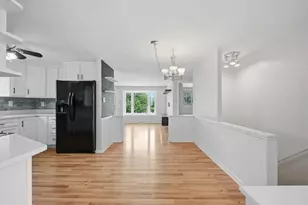 722 Redstone Dr, Pittsburgh, PA 15101 - Photo 7