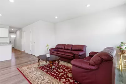 309 Arden Dr, Lancaster Township, PA 16037 - Photo 13