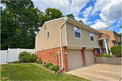 113 Spruce Valley Dr, Ross Twp, PA 15229 - Photo 3