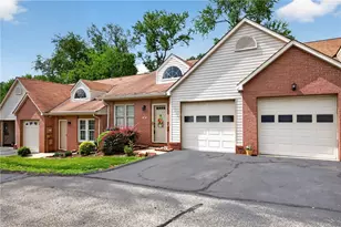 63 Hennig Dr, Pittsburgh, PA 15236 - Photo 3