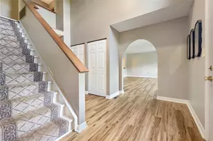 3004 Shawnee Ct, Hampton, PA 15044 - Photo 3