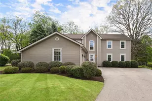 3004 Shawnee Ct, Hampton, PA 15044 - Photo 1