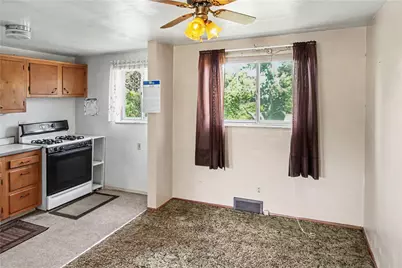 121 Vetter Dr, Pittsburgh, PA 15235 - Photo 9