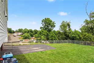 121 Vetter Dr, Pittsburgh, PA 15235 - Photo 31