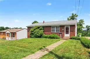 121 Vetter Dr, Pittsburgh, PA 15235 - Photo 3