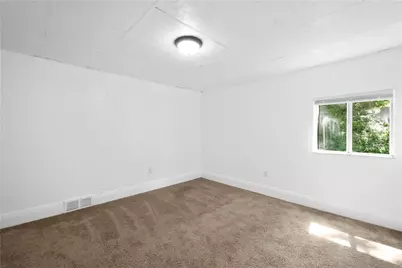 106 Carrick Ave, Pittsburgh, PA 15210 - Photo 15