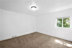 106 Carrick Ave, Pittsburgh, PA 15210 - Photo 15