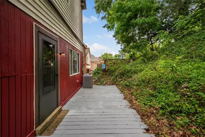 106 Carrick Ave, Pittsburgh, PA 15210 - Photo 25