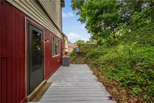 106 Carrick Ave, Pittsburgh, PA 15210 - Photo 25