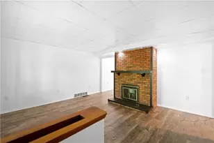 106 Carrick Ave, Pittsburgh, PA 15210 - Photo 11