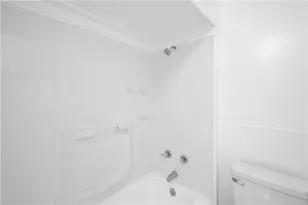 106 Carrick Ave, Pittsburgh, PA 15210 - Photo 21