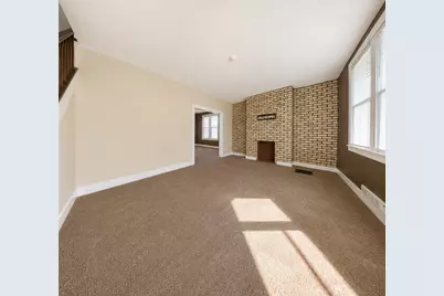107 E 1st Ave, Tarentum, PA 15084 - Photo 5