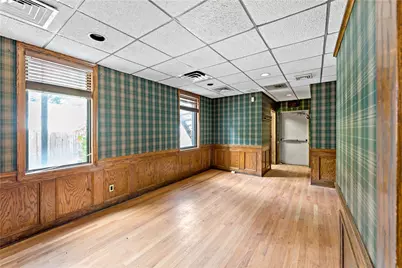 928 McLaughlin Run Rd, Bridgeville, PA 15017 - Photo 3